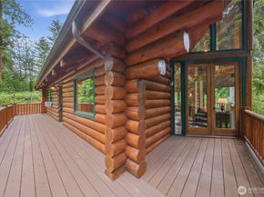 22005 SE 28th Street, Sammamish WA 98075