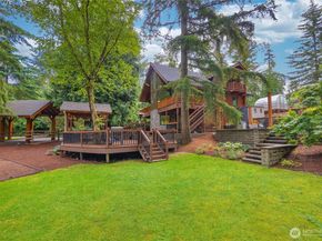 22005 SE 28th Street, Sammamish WA 98075