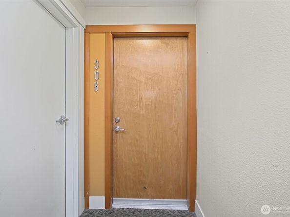 626 4th Avenue W 306, Seattle WA 98119