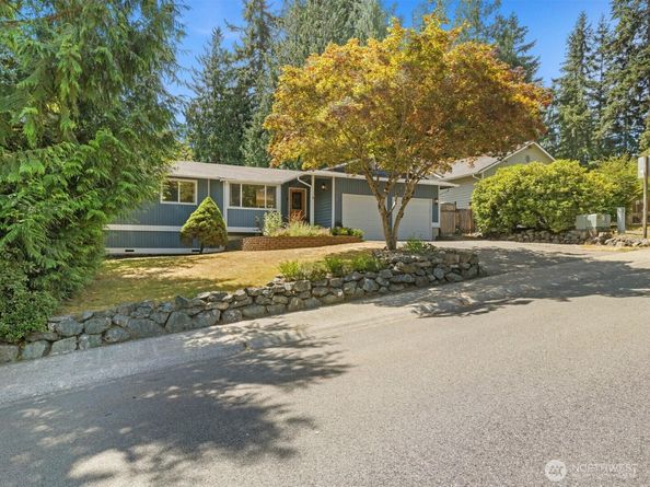 318 161st Place SE, Bothell WA 98012