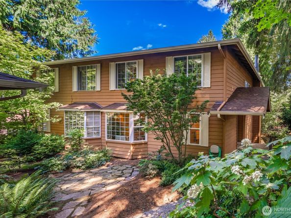 8512 137th Avenue NE, Redmond WA 98052