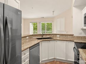 12105 NE 171st Pl A302, Bothell WA 98011