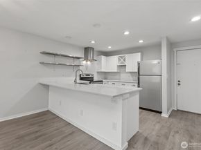 2630 S 226th C302, Des Moines WA 98198
