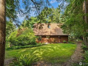5709 80th Avenue SE, Mercer Island WA 98040