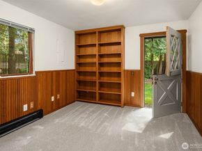 5709 80th Avenue SE, Mercer Island WA 98040