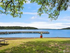 5709 80th Avenue SE, Mercer Island WA 98040