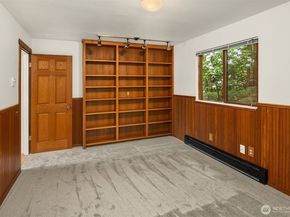 5709 80th Avenue SE, Mercer Island WA 98040
