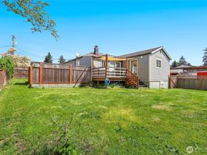 3733 D Street, Bremerton WA 98312