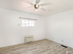 3733 D Street, Bremerton WA 98312