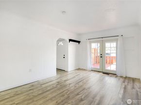3733 D Street, Bremerton WA 98312