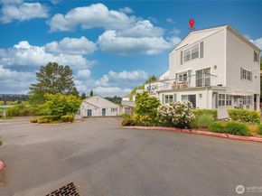 3980 129th Place SE B203, Bellevue WA 98006