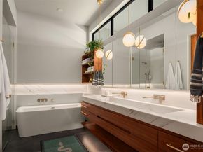 4041 W Mercer Way, Mercer Island WA 98040