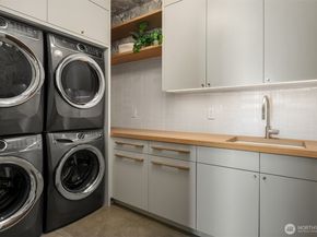 4041 W Mercer Way, Mercer Island WA 98040