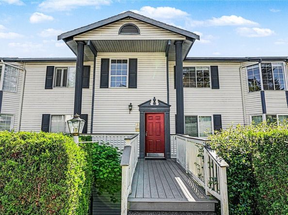3416 161st Court SE 38, Bellevue WA 98008