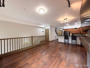 2115 201st Place SE D5, Bothell WA 98012