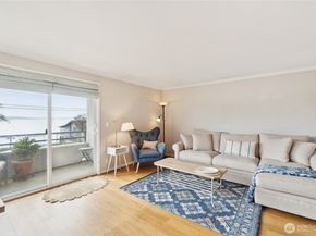 4222 Beach Drive SW 202, Seattle WA 98116