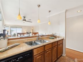 4222 Beach Drive SW 202, Seattle WA 98116