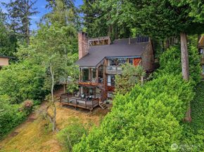500 W Lake Sammamish Parkway NE, Bellevue WA 98008
