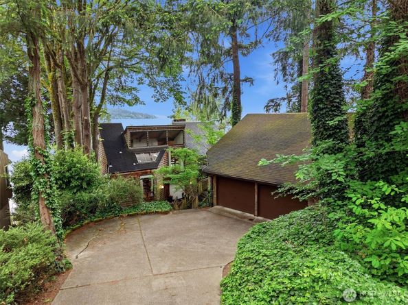 500 W Lake Sammamish Parkway NE, Bellevue WA 98008