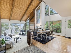 500 W Lake Sammamish Parkway NE, Bellevue WA 98008
