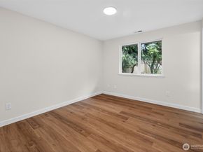 320 213th Place SW, Bothell WA 98021