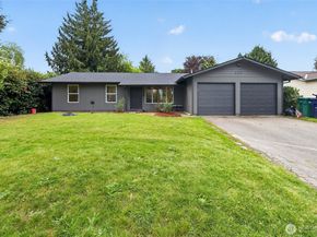 320 213th Place SW, Bothell WA 98021