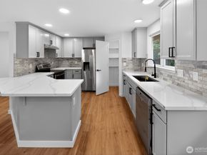 320 213th Place SW, Bothell WA 98021