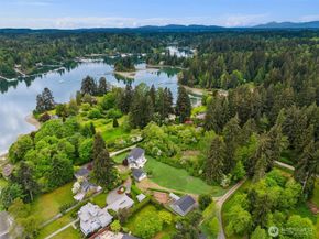 15390 Broom Street NE, Bainbridge Island WA 98110