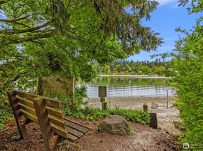 15390 Broom Street NE, Bainbridge Island WA 98110