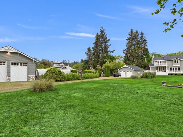 15390 Broom Street NE, Bainbridge Island WA 98110