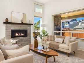 20045 10th Avenue NW 11, Shoreline WA 98177