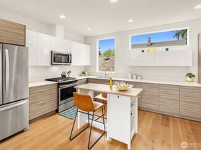 3029 3rd Avenue W B, Seattle WA 98119
