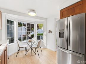 10273 NE 129th Lane, Kirkland WA 98034