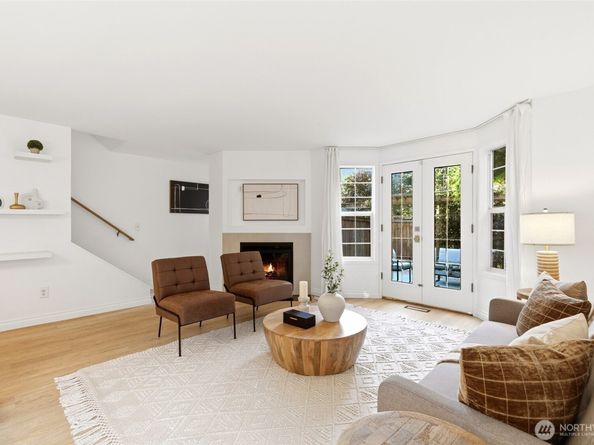 10273 NE 129th Lane, Kirkland WA 98034