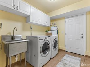 15912 174th Avenue NE, Woodinville WA 98072