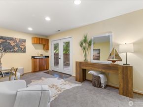 15912 174th Avenue NE, Woodinville WA 98072