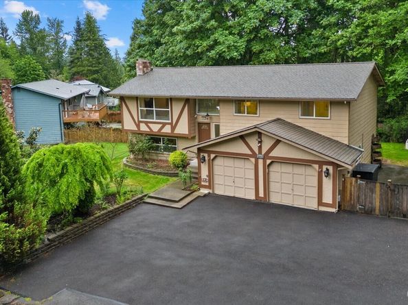 15912 174th Avenue NE, Woodinville WA 98072