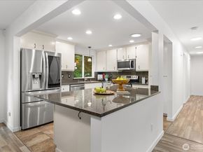 15912 174th Avenue NE, Woodinville WA 98072