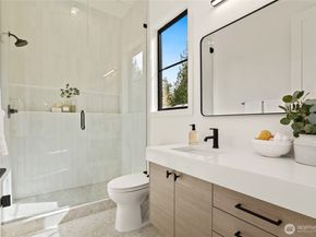 11426 -28 108th Avenue NE, Kirkland WA 98033