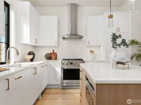 11426 -28 108th Avenue NE, Kirkland WA 98033