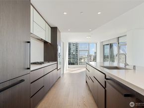 188 bellevue Way NE 805, Bellevue WA 98004