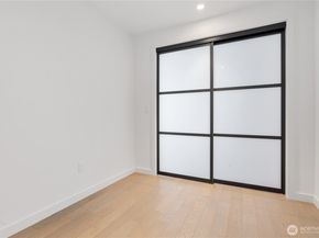 188 bellevue Way NE 805, Bellevue WA 98004