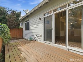 2526 143rd Street SW 12A, Lynnwood WA 98087