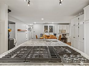 428 W Davies Loop, Lake Stevens WA 98258