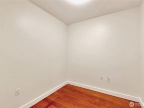 909 5th Ave 502, Seattle WA 98104