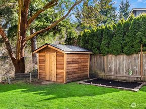 12122 93rd Avenue NE, Kirkland WA 98034