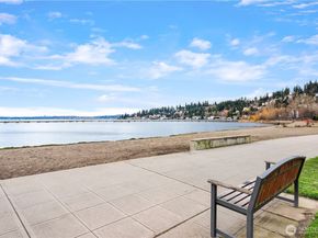12122 93rd Avenue NE, Kirkland WA 98034