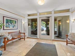 2920 Alki Avenue SW 409, Seattle WA 98116