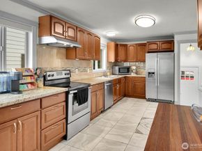 10820 Lake Ridge Drive S, Seattle WA 98178
