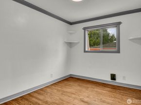 10820 Lake Ridge Drive S, Seattle WA 98178